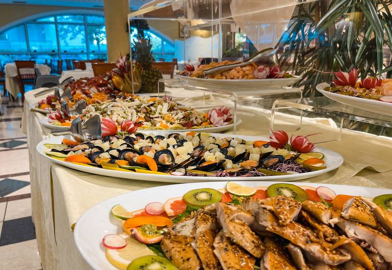 Buffet Aparthotel Holiday