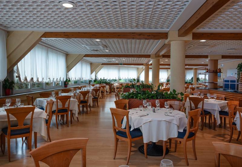 Ristorante Aparthotel Holiday