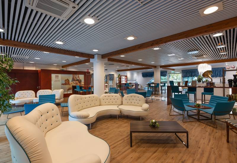 Bar Aparthotel Holiday